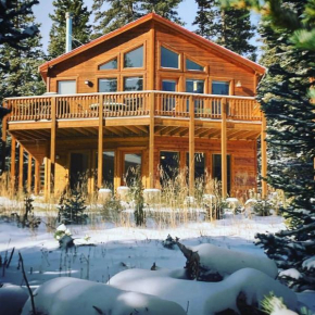 NEW! We still have snow! Secluded, tucked away cabin